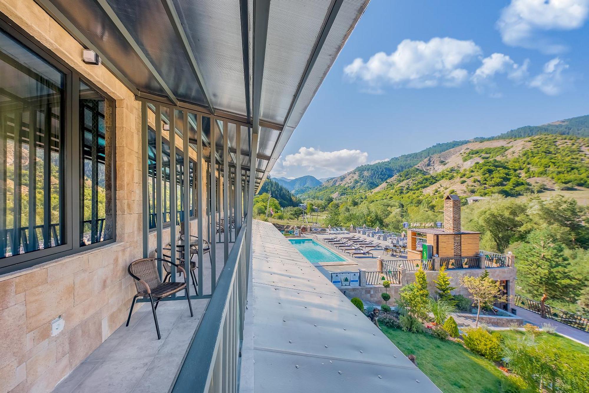 Solo Grand Boshuri Hotel Wellness Resort Qvemo Boshuri 外观 照片