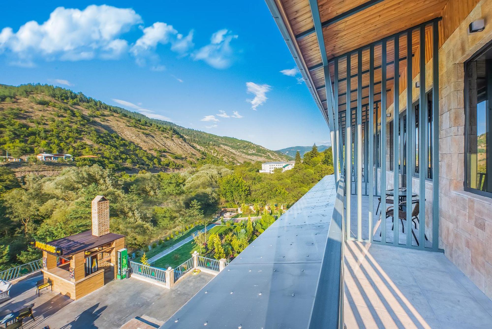 Solo Grand Boshuri Hotel Wellness Resort Qvemo Boshuri 外观 照片